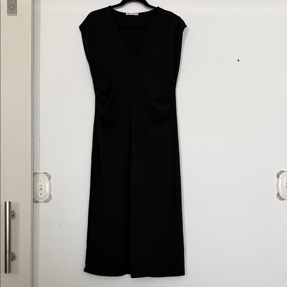 Zara Black Midi V-Neck Dress, small